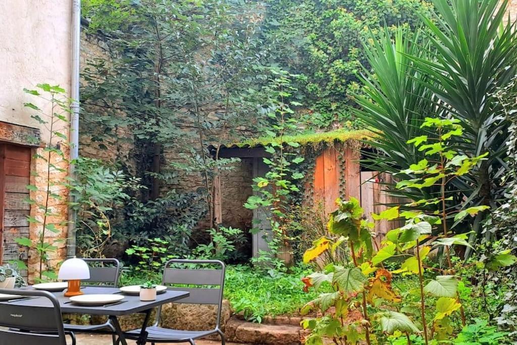 Le Patio - Cinelodge Avec Jardin Poitiers Eksteriør billede